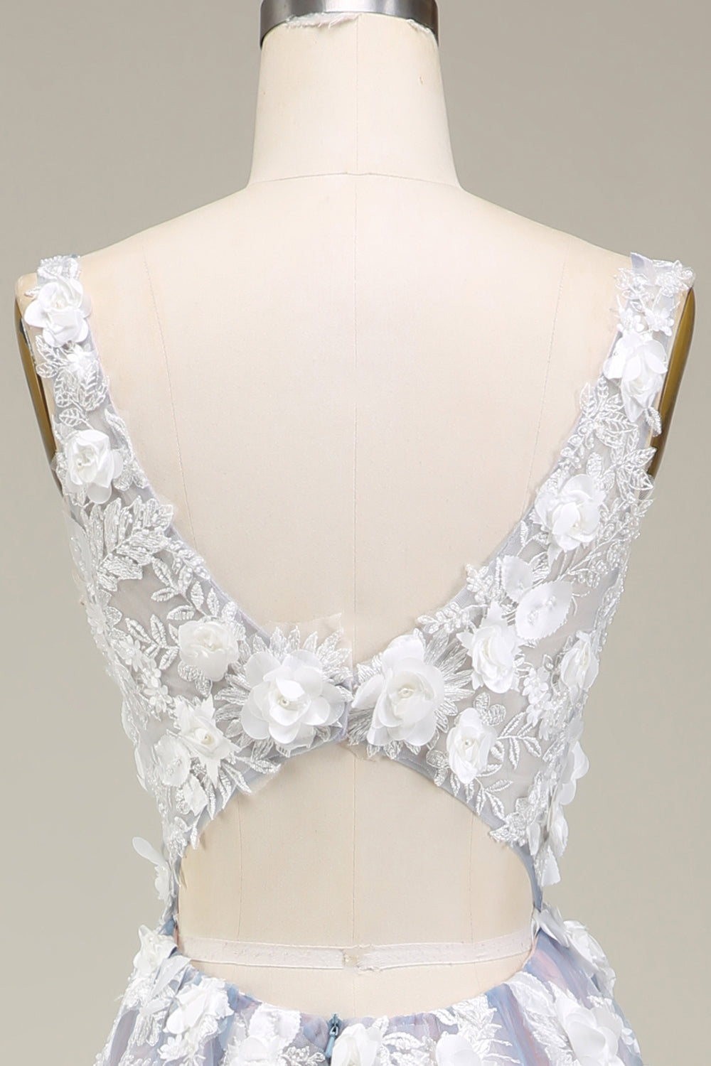 A-Line Keyhole Back Long Tulle Prom Dress with Appliques And Split