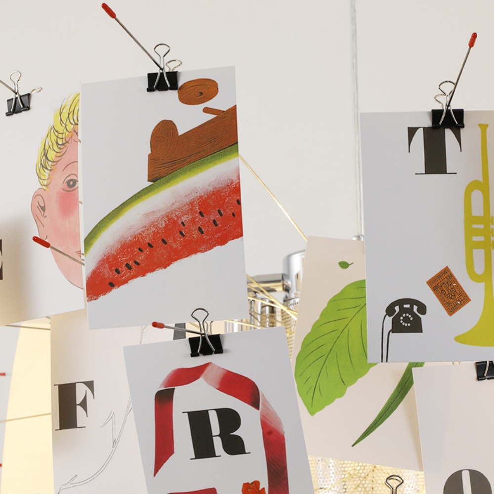 Nordic Art DIY Album Card Pendant Light Living Room Bedroom Chandelier