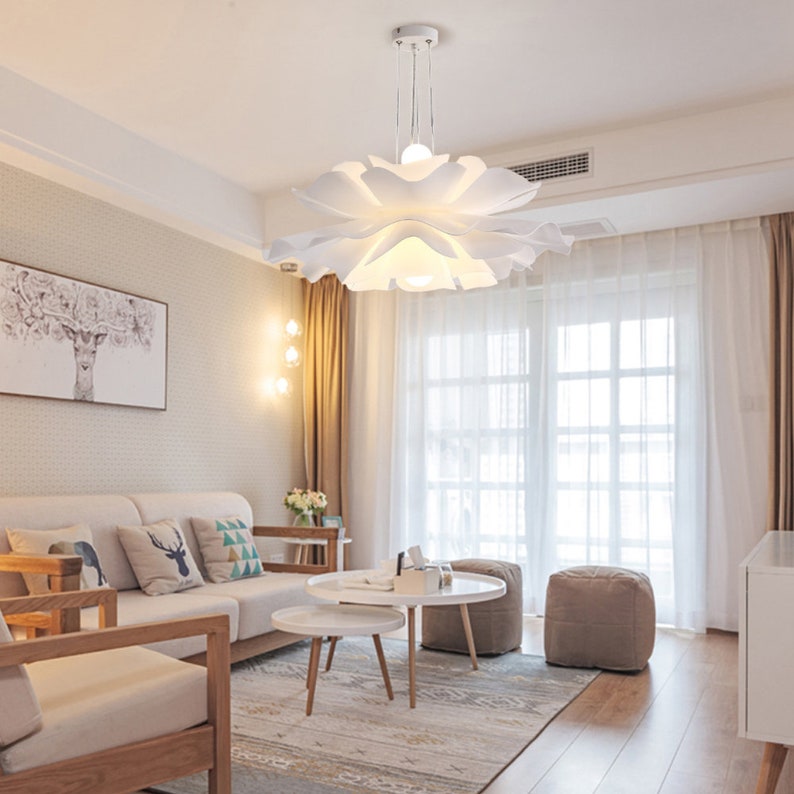 White Plastic Ceiling Light Metal Nordic pendant light Flower Chandelier Lighting