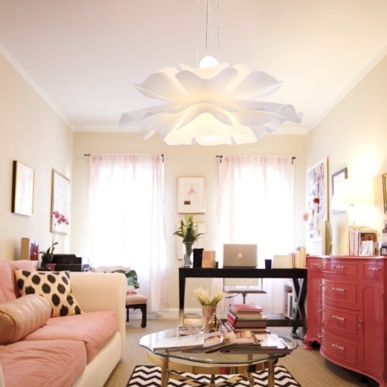 White Plastic Ceiling Light Metal Nordic pendant light Flower Chandelier Lighting