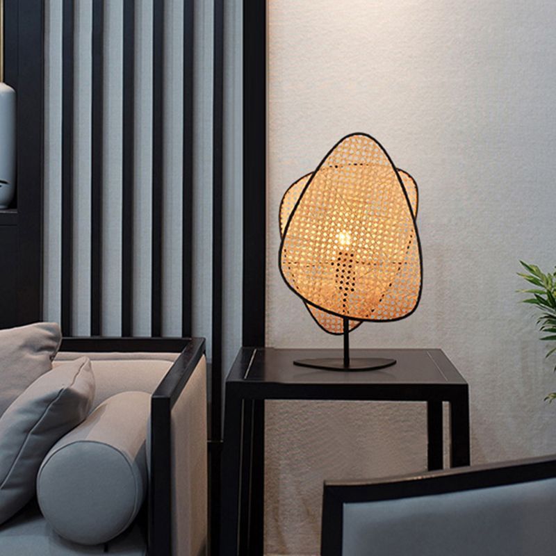 Metal Table Light Linear Shape Table Lamp with Rattan Shade for Bedroom