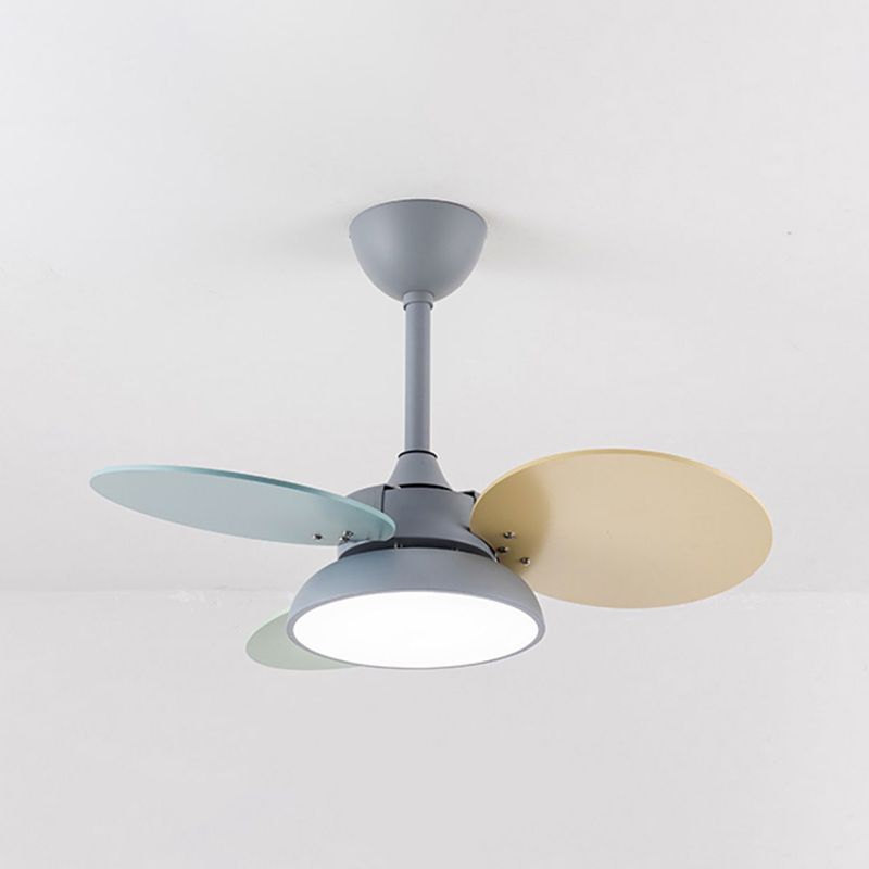 Nordic Style LED Metal Ceiling Ceiling Fan Lamp for Kids Bedroom