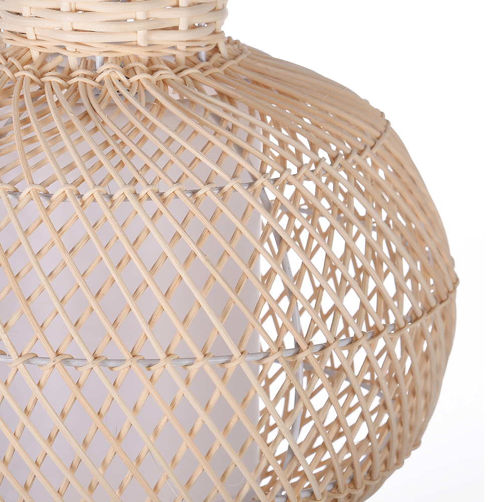 Natural Rattan Hollow Pendant Light Hand-woven Dining Room Decorative Lampshade