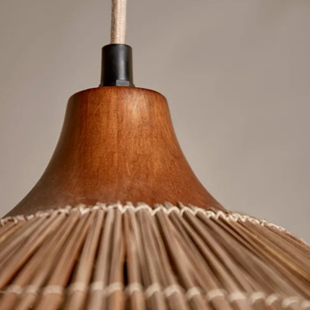 Japanese Hand-woven Rattan Lampshade Suitable For Dining Room Table