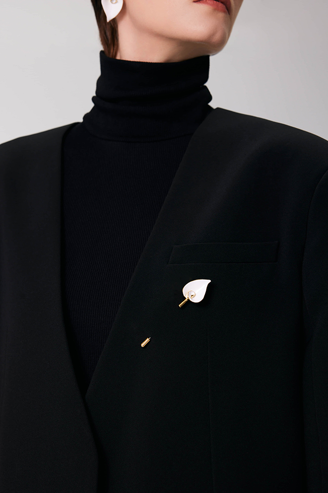 Calla Lily Collection Single Flower Brooch