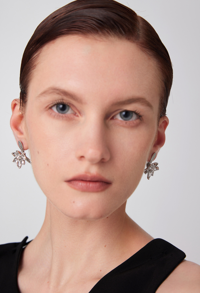 Narcissus Collection Flower Shape Silver Earrings