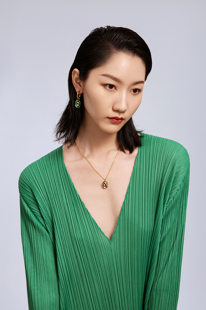 Avocado Shell Two-Tone Necklace