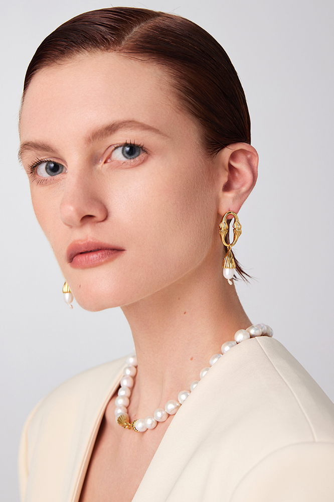 Equisetum Collection Hoop Pearl Earrings