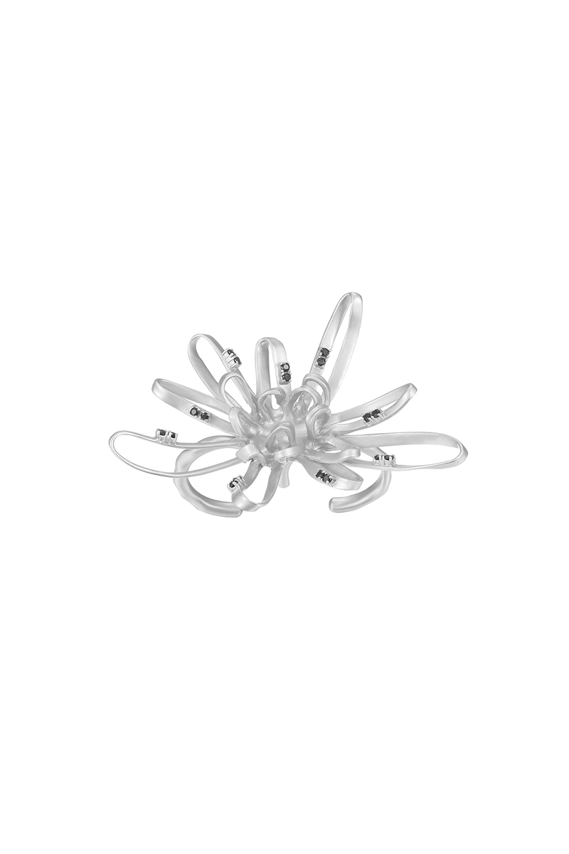 Chrysanthemum Collection Linear Silver Double Finger Ring
