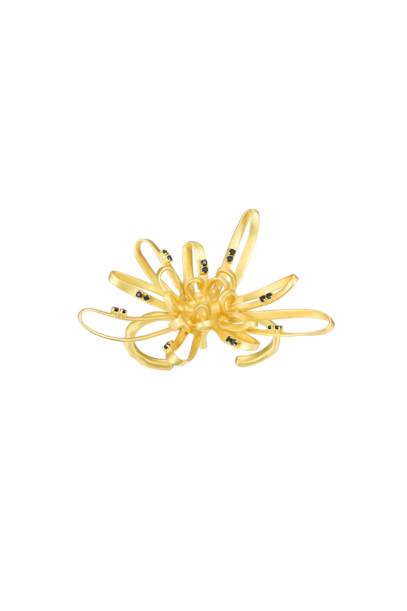 Chrysanthemum Collection Linear Golden Double Finger Ring