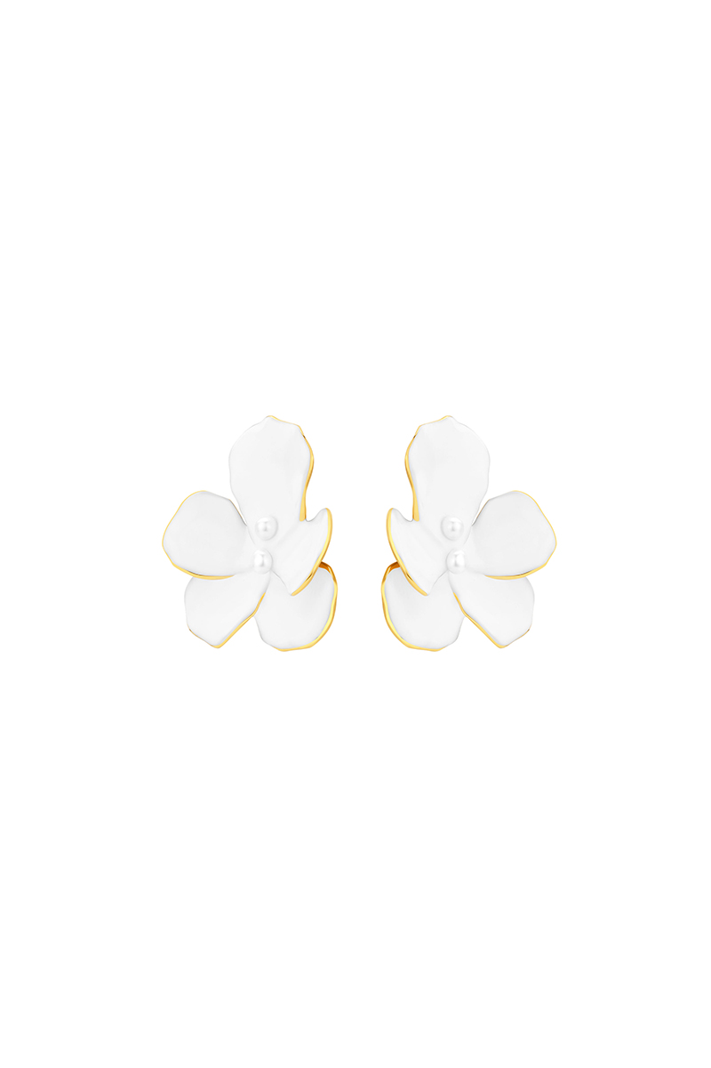 Pansy Collection Flower Shape White Earrings With Pearl