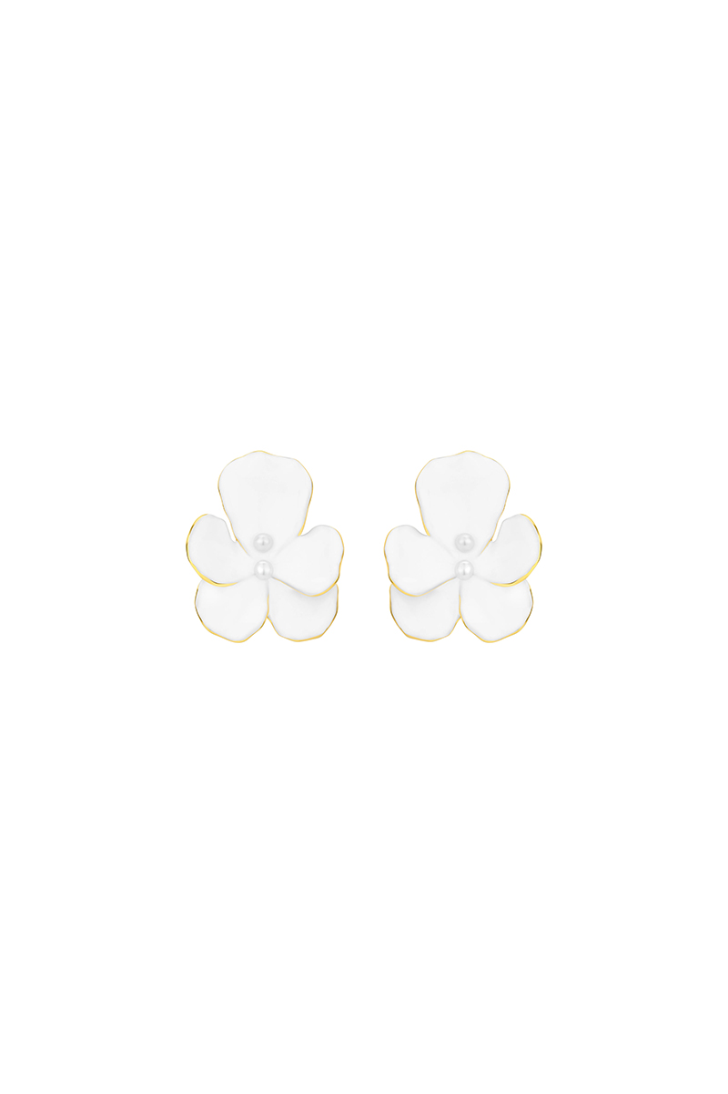 Pansy Collection Flower Shape White Earrings With Pearl