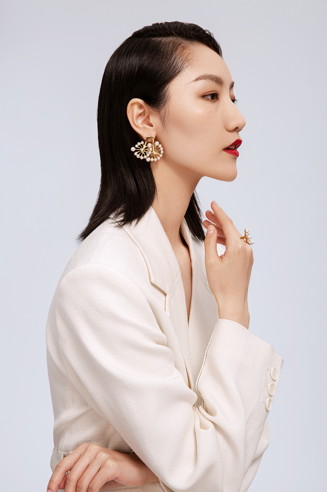 Dandelion Collection Bifloral Shape With Pearls Studs Earrings