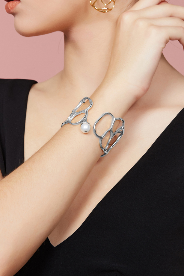 Texture Collection Hollow Bracelet