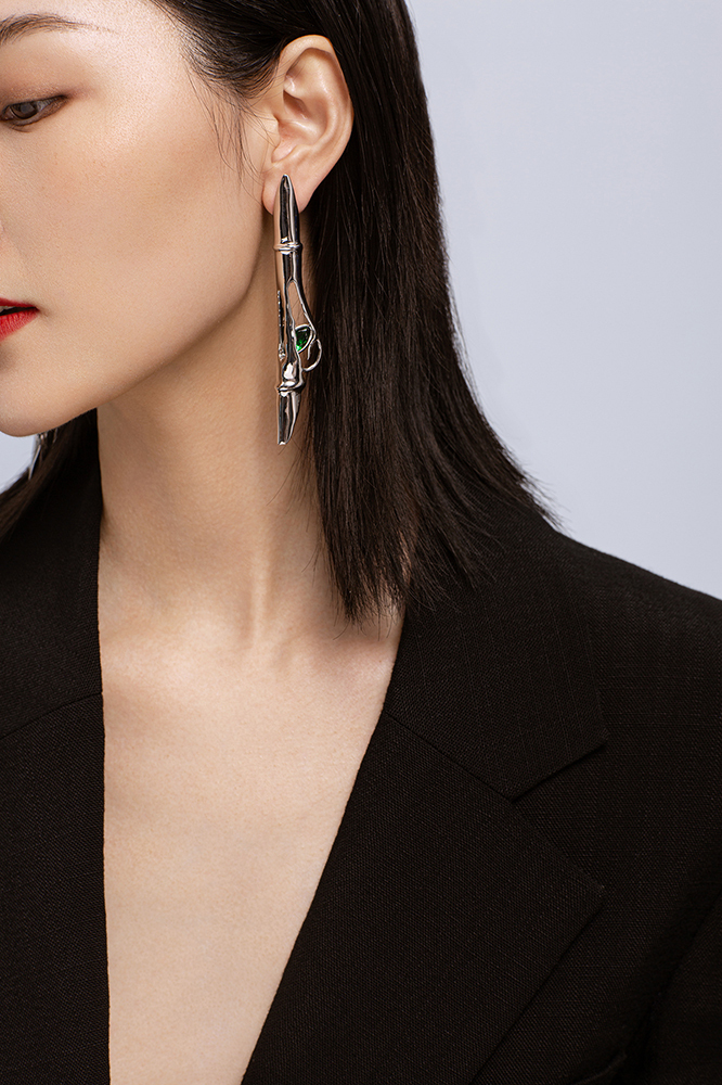 Bamboo Collection Splitting Bamboo With Zircon Earrings