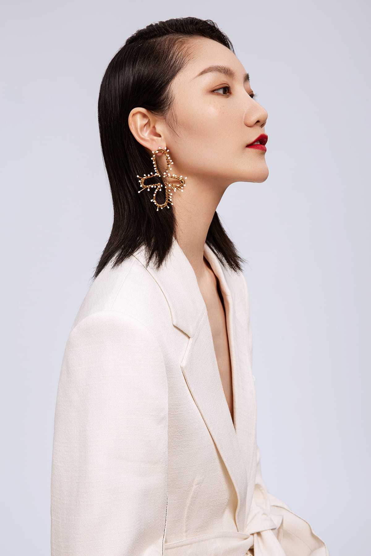 Stamens Collection Four Stamens Earrings With White Enamel