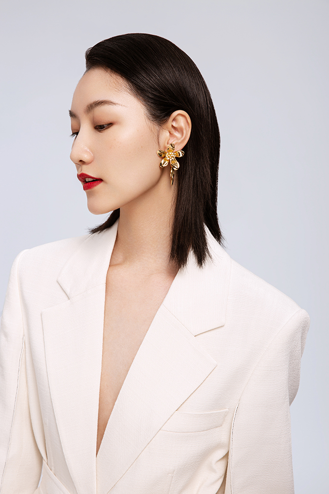 Five Petals Connect With Thorn Detachable Golden Earrings
