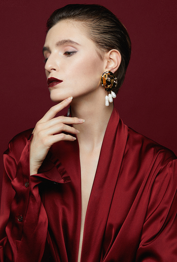 Shells Collection WithThree Pearls Ear Clips