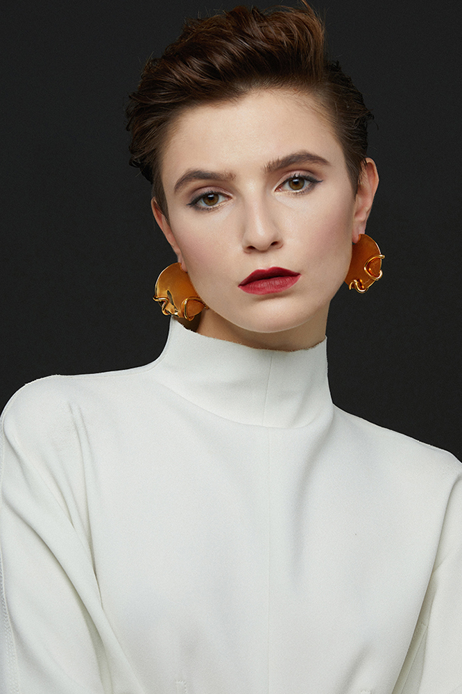 Tulip Collection Flower Ear Hook With White
Corundum