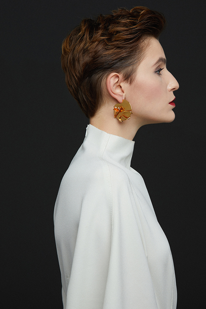Tulip Collection Flower Ear Hook With White
Corundum
