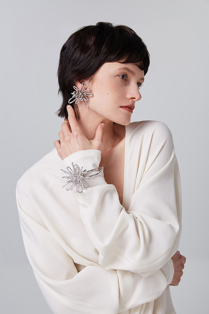 Chrysanthemum Linear Silver Diamond Earrings