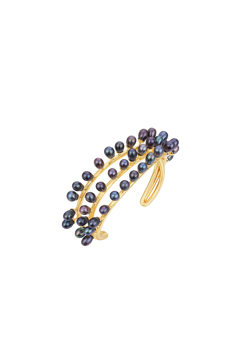 Eucalyptus Collection Fruit-shaped Multi-pearl Three-line Bracelet