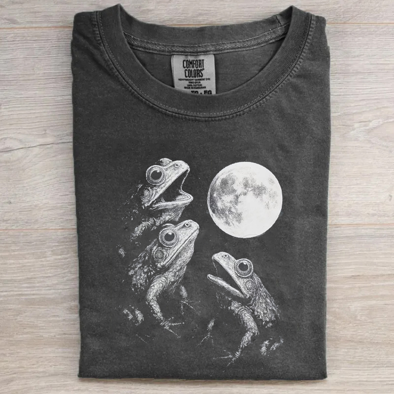 Frogs Howling To Moon T-shirt