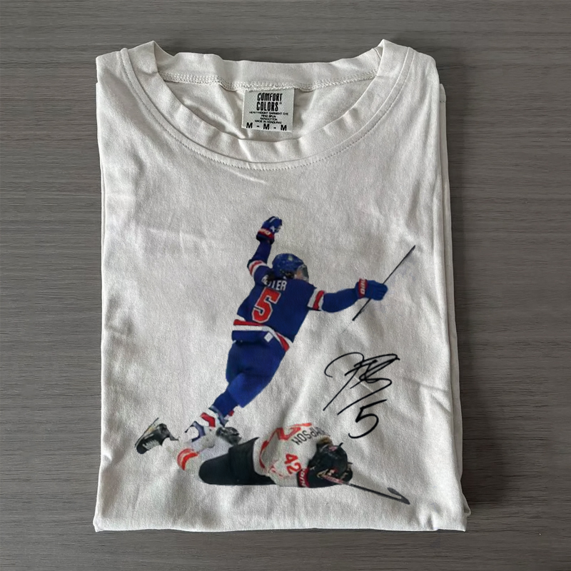 Women Vintage Hockey T-shirt