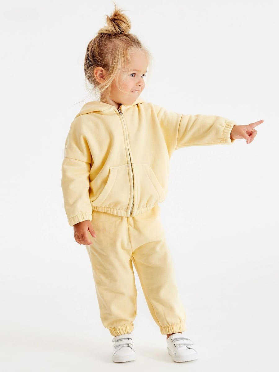 Little Maven Girls 2-Piece Yellow Cotton Hooded Sweatshirt & Pants Set