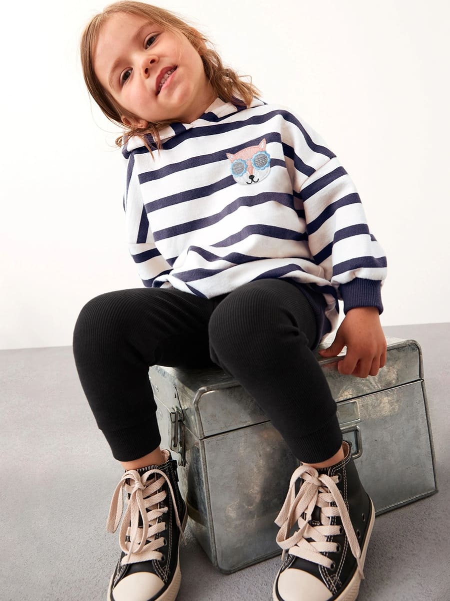 Chic 2-Piece Girls Cotton Striped Sweatshirt & Black Pants Set