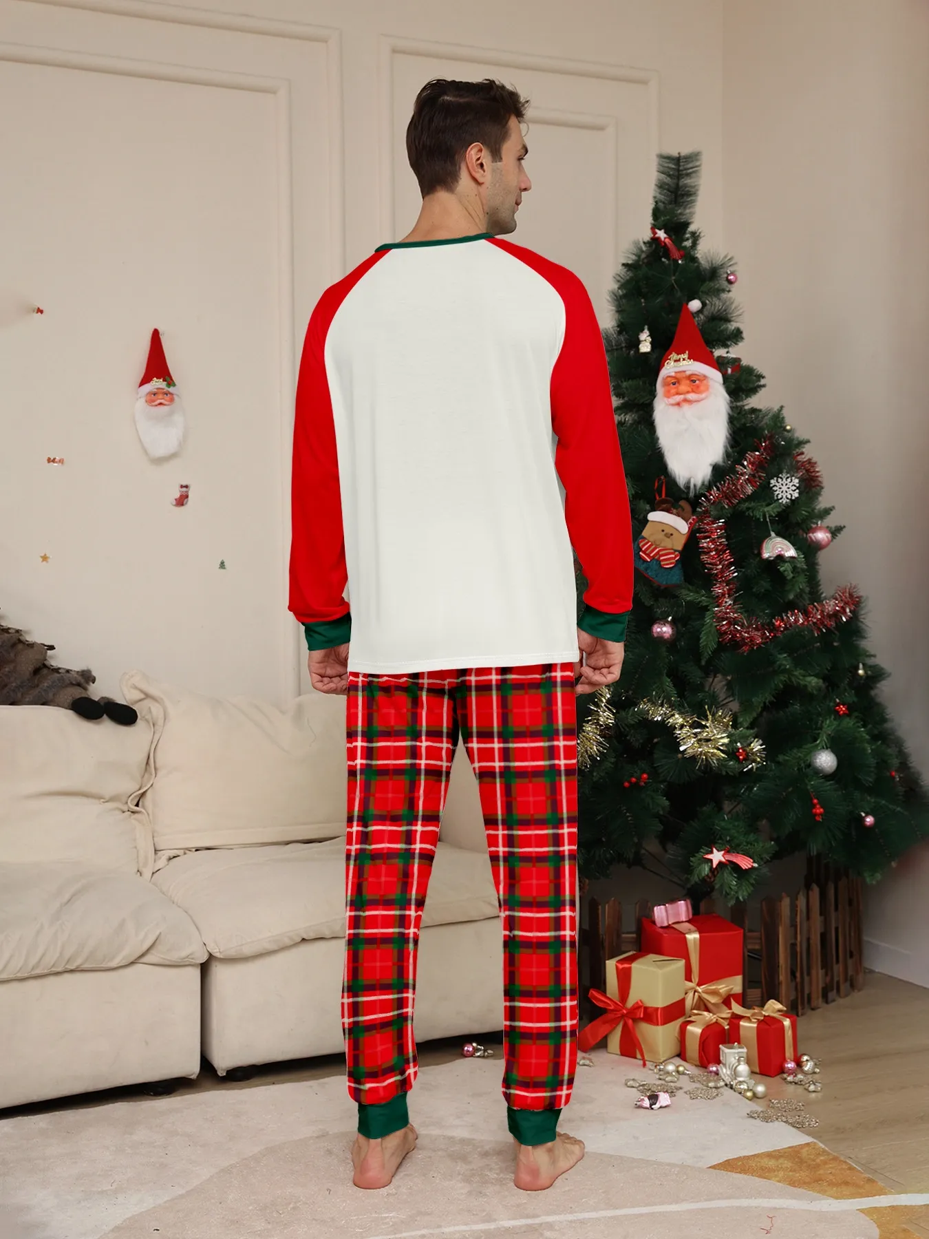 Family Matching Christmas Tree Letter Print Pajamas Set
