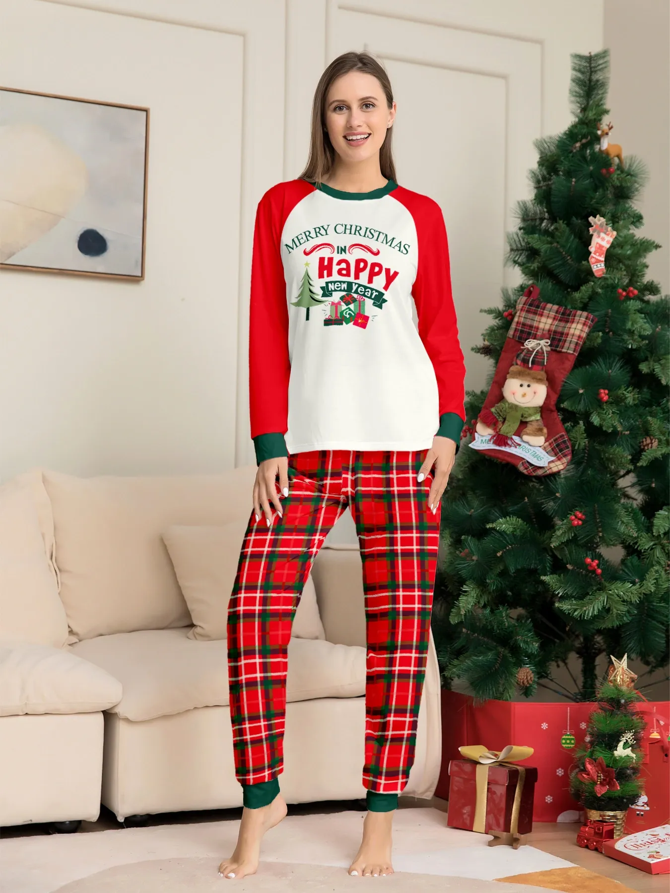 Family Matching Christmas Tree Letter Print Pajamas Set