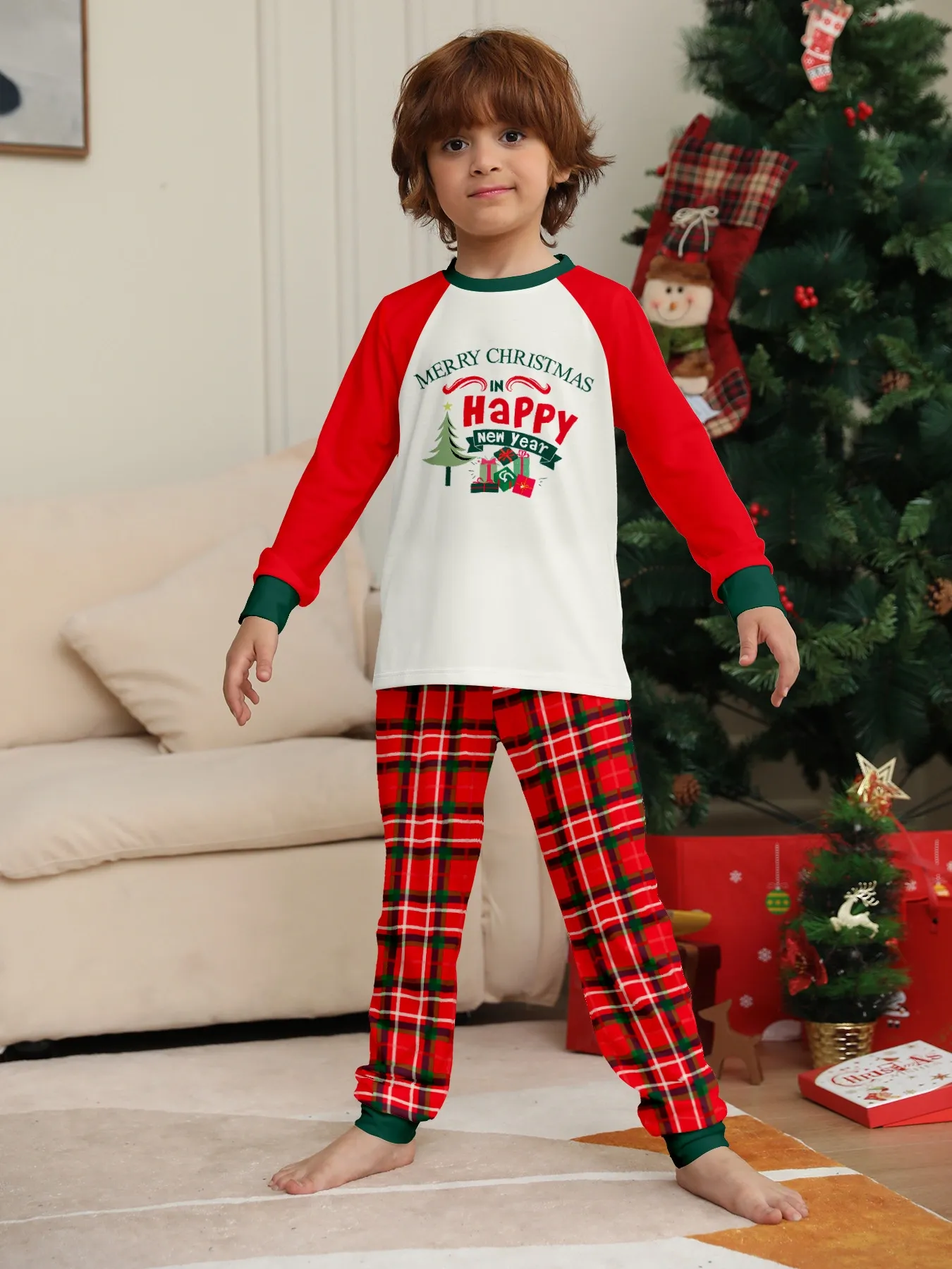 Family Matching Christmas Tree Letter Print Pajamas Set