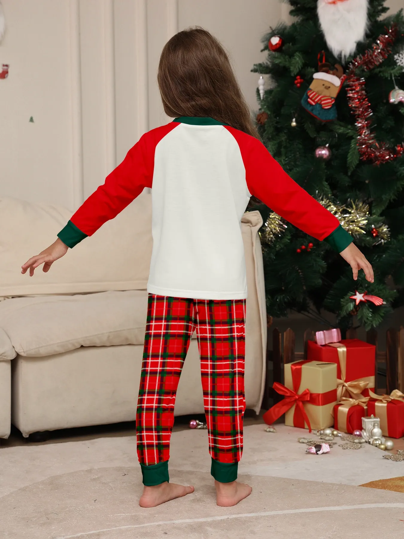 Family Matching Christmas Tree Letter Print Pajamas Set