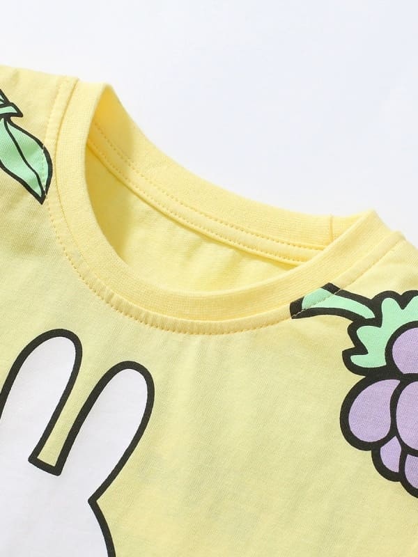 Kid Girls 2-Piece Bunny & Fruit Print Cotton Tee & Shorts Set