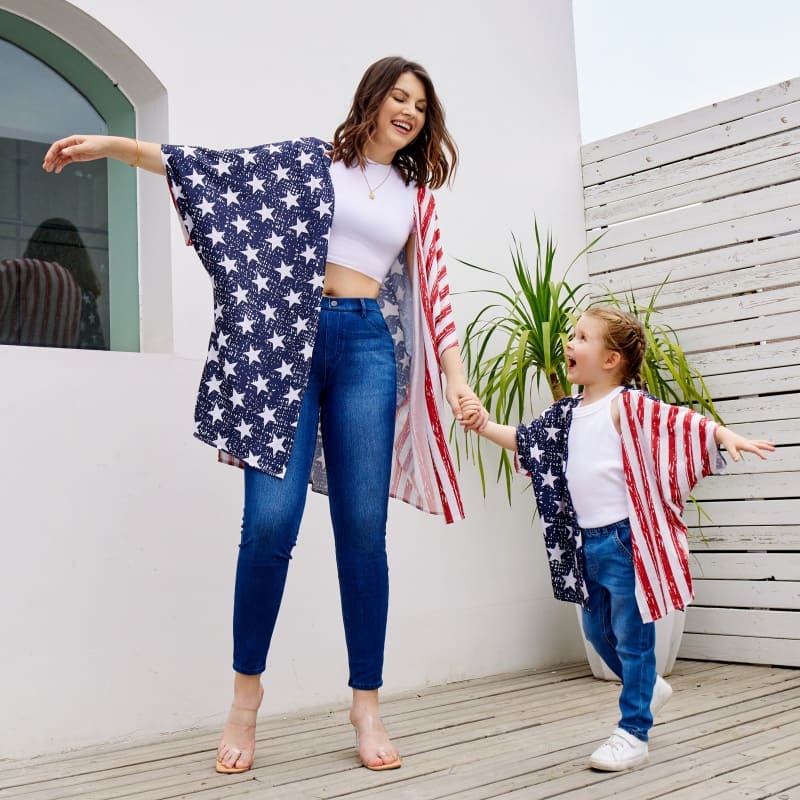 Celebrate Family Bonds & Patriotism with Mommy & Me American Flag Cape
