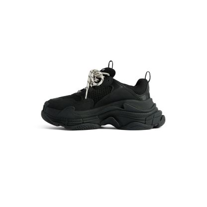 WOMEN'S TRIPLE S SNEAKER IN BLACK