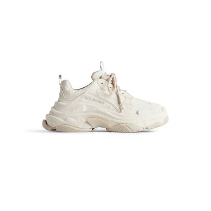WOMEN'S TRIPLE S SNEAKER IN BEIGE