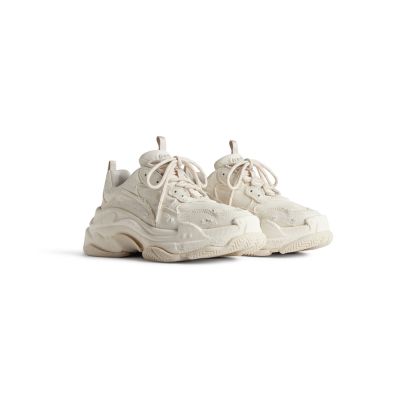 WOMEN'S TRIPLE S SNEAKER IN BEIGE