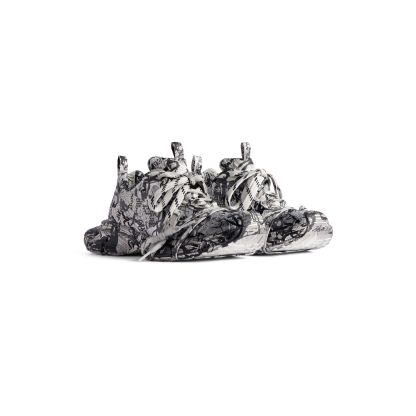 WOMEN'S 3XL EXTREME GRAFFITI SNEAKER IN WHITE/BLACK