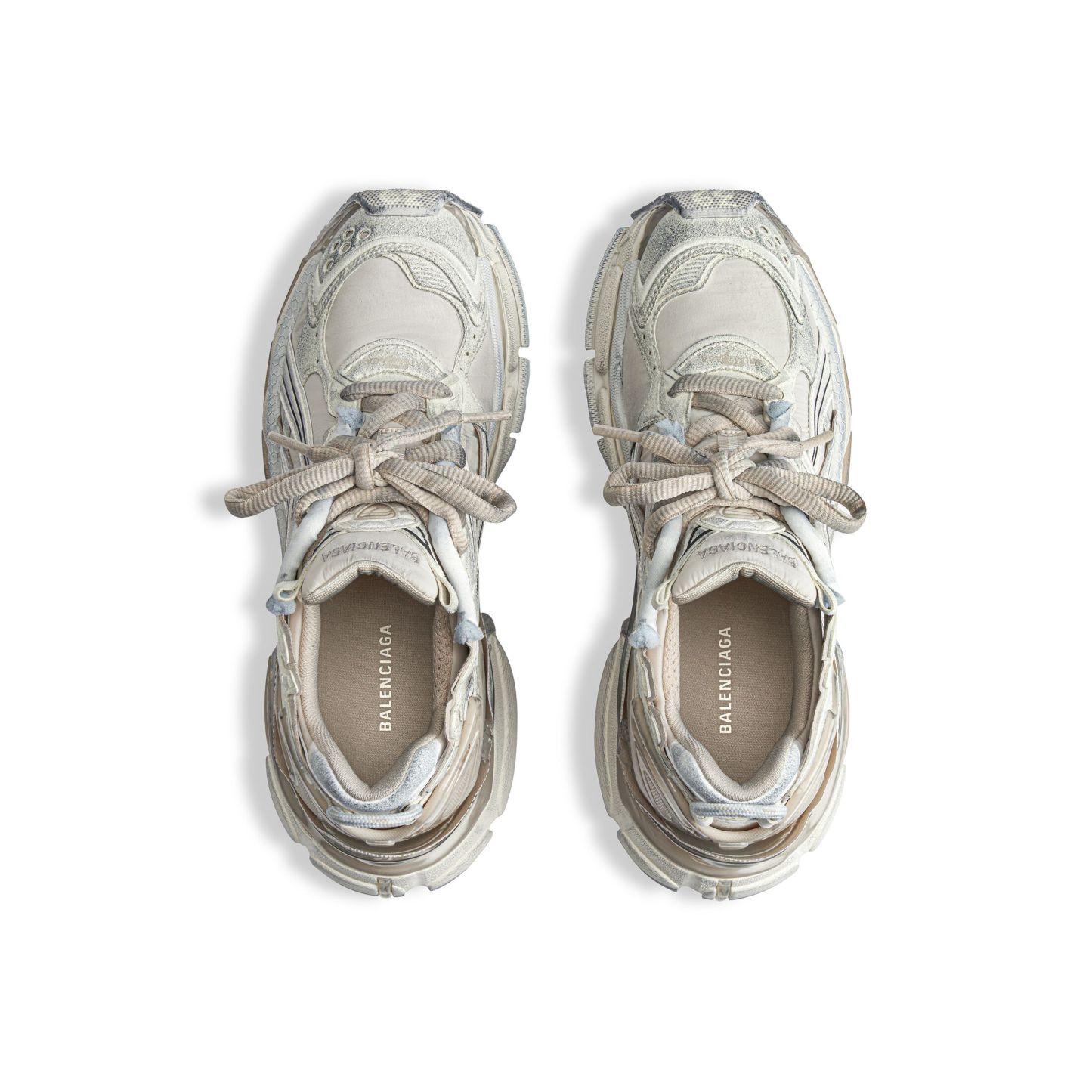 WOMEN'S RUNNER SNEAKER IN BEIGE