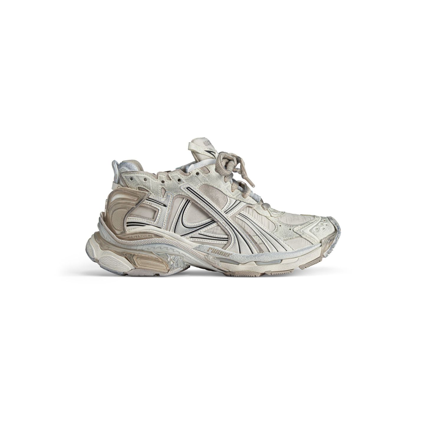 WOMEN'S RUNNER SNEAKER IN BEIGE
