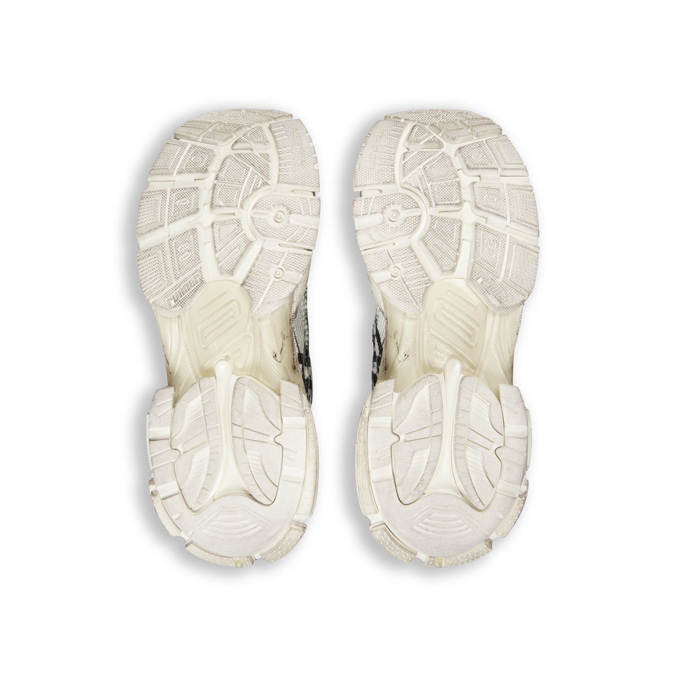 MEN'S RUNNER GRAFFITI SNEAKER IN WHITE