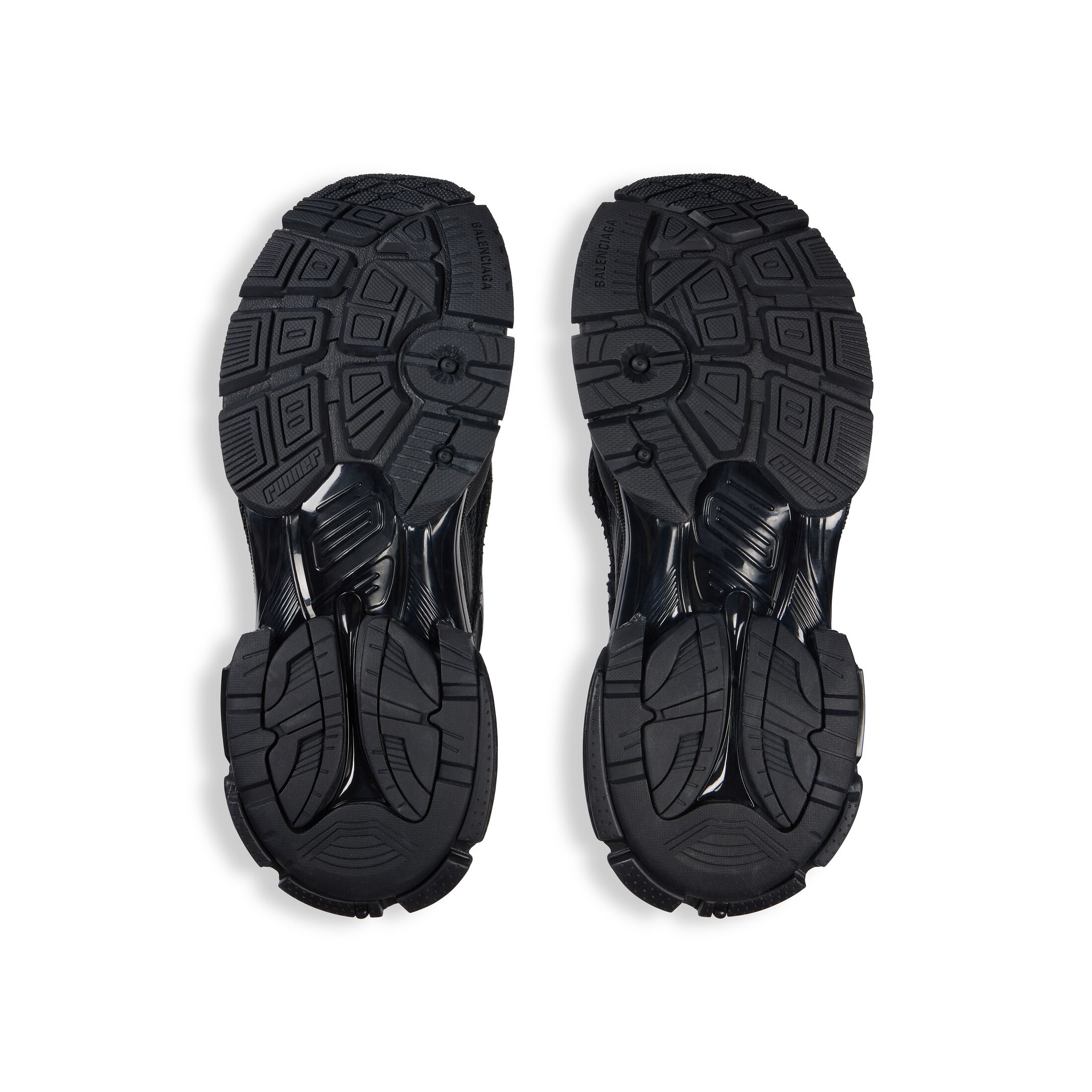 MEN'S RUNNER SNEAKER IN BLACK