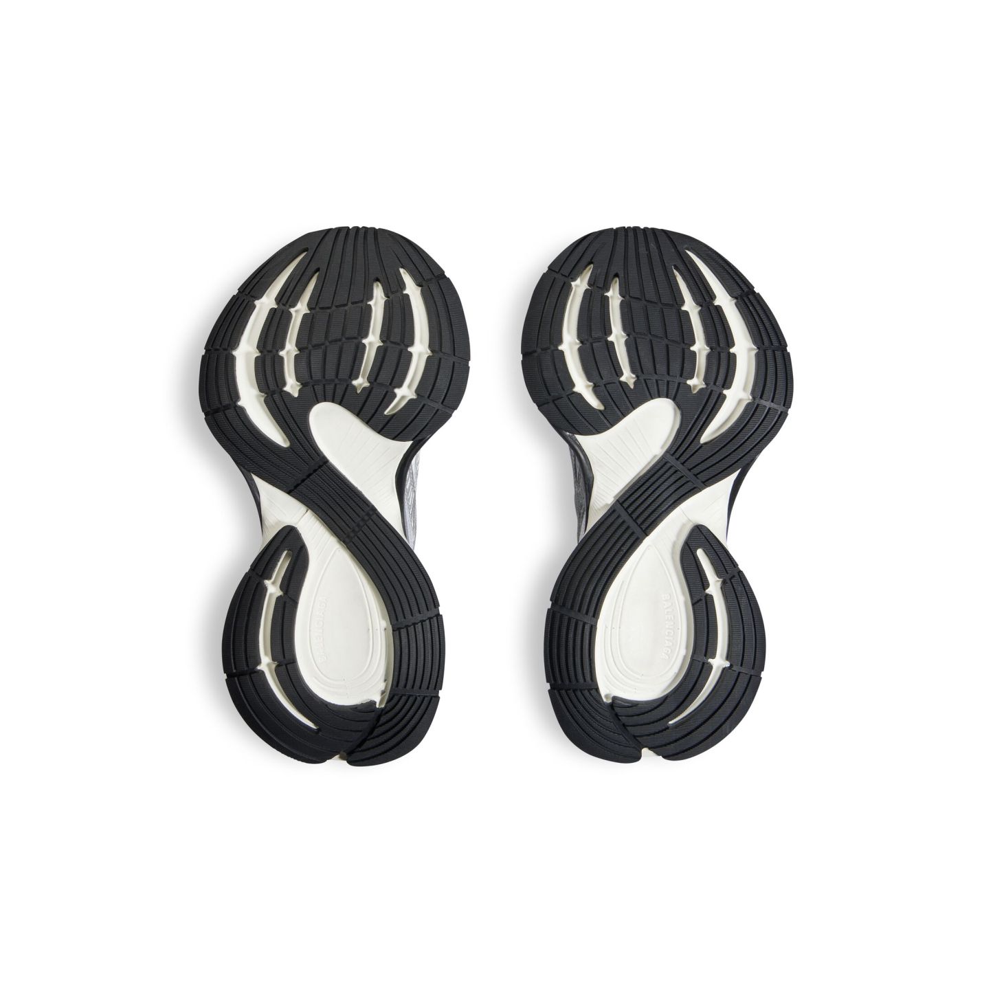 WOMEN'S CIRCUIT SNEAKER IN WHITE/SILVER