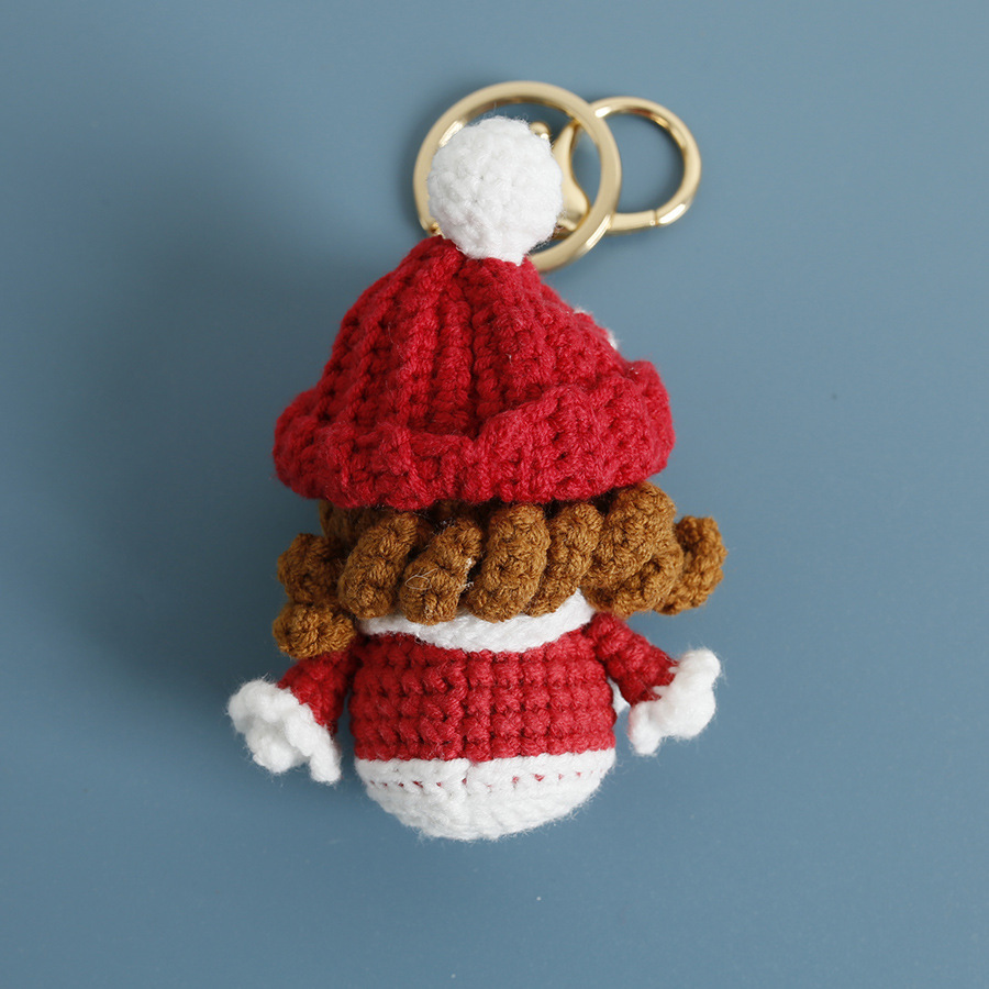 New hand-woven Christmas girl keychain, exquisite woolen crochet cartoon pendant, hand-made bag pendant