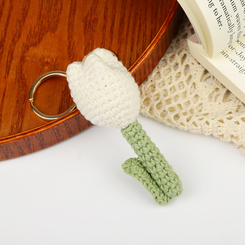 Cute Flower crochet keychain- aesthetic handmade crochet keychain, keyring, gift, bag accessory, bag charm