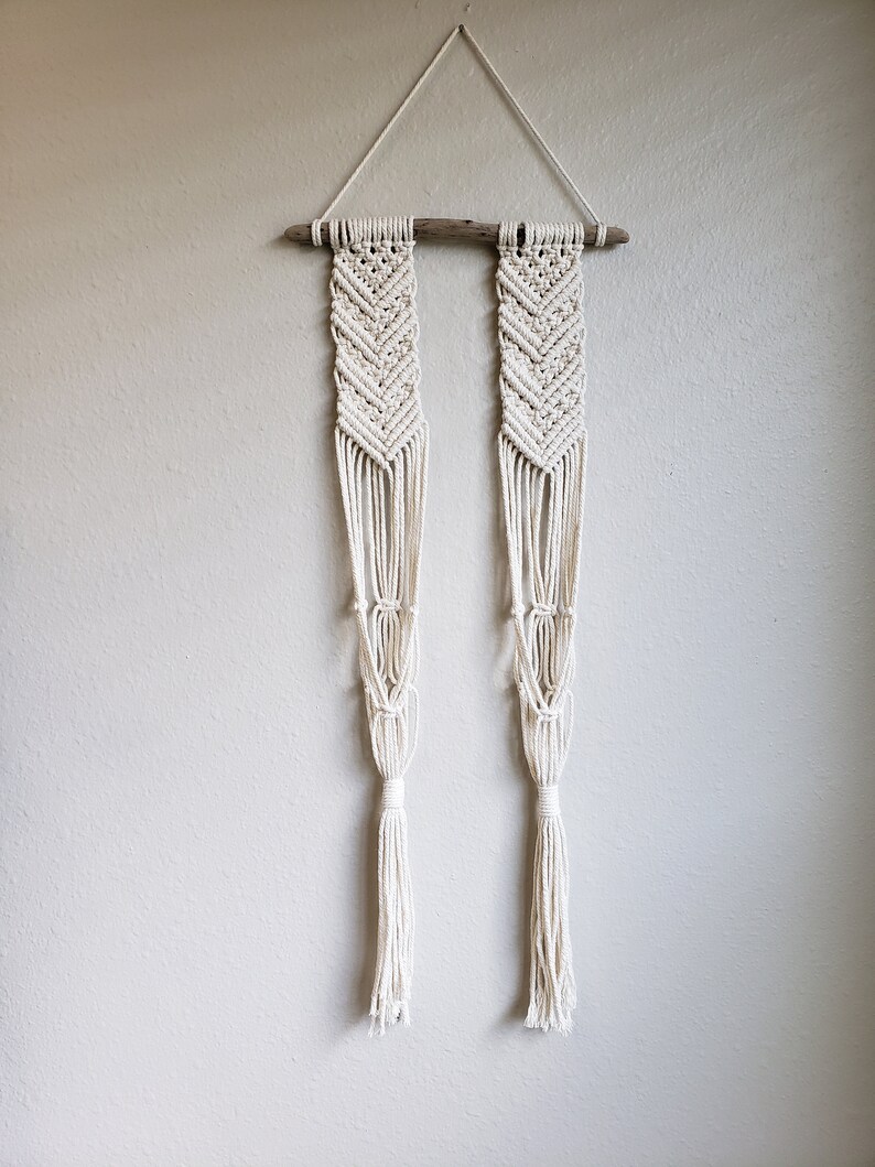 Double Driftwood Air Plant Macrame Hanger - Handcrafted Holder for Air Plants - Air Plant Terrarium - Boho Home Décor - Gift for Plant Lover