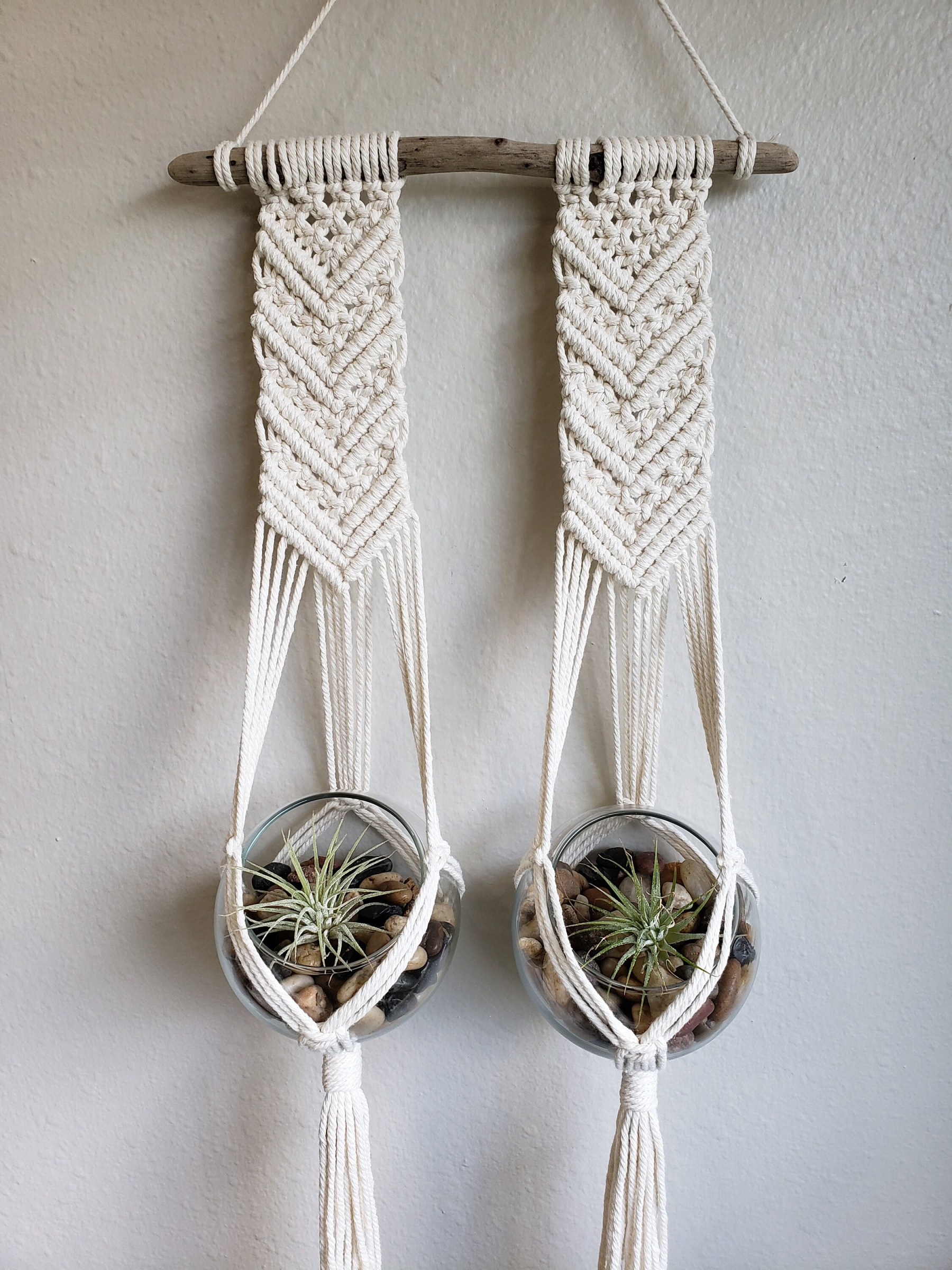 Double Driftwood Air Plant Macrame Hanger - Handcrafted Holder for Air Plants - Air Plant Terrarium - Boho Home Décor - Gift for Plant Lover