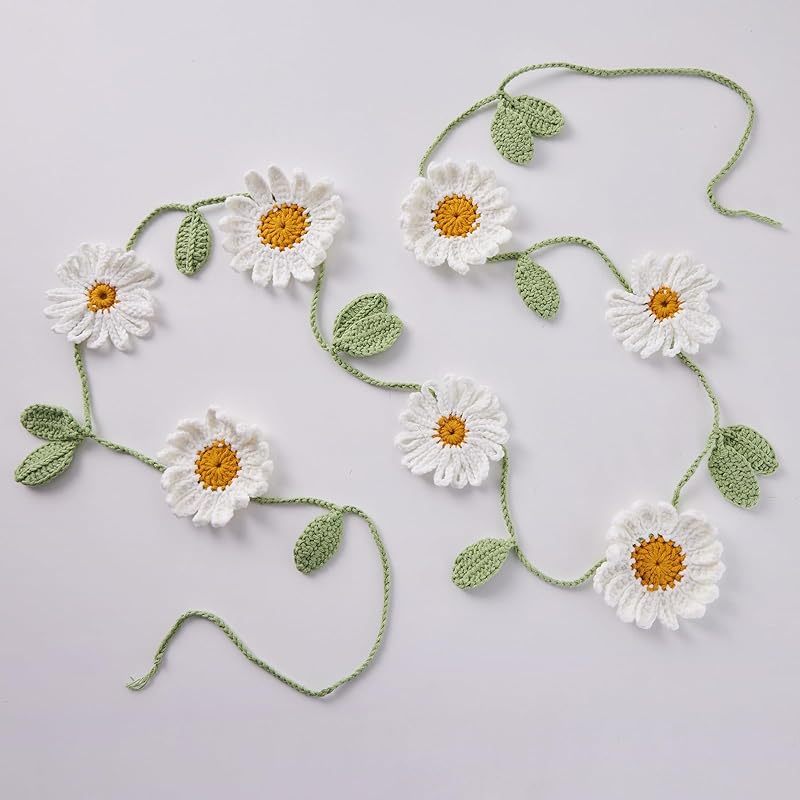 Crochet white daisy flower with leaves wall hanging Garland for boho nursery baby kids bedroom